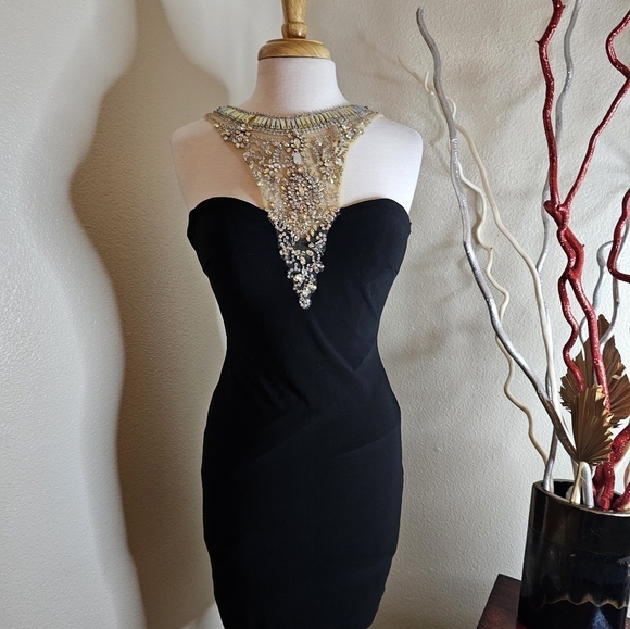 Rachael Allen Dresses & Skirts - RACHEL ALLEN EVENING DRESS